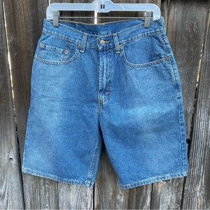 Levi’s 569 loose fit jean shorts
